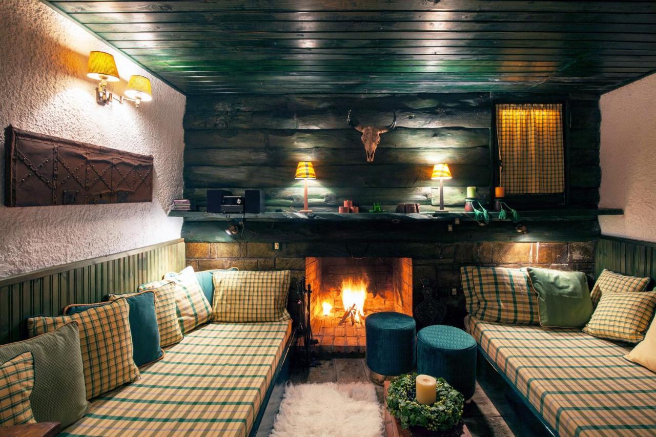 Dandy Villas Agoriani - Chalet Ivoni - Fireplace Eptálofos Exteriör bild