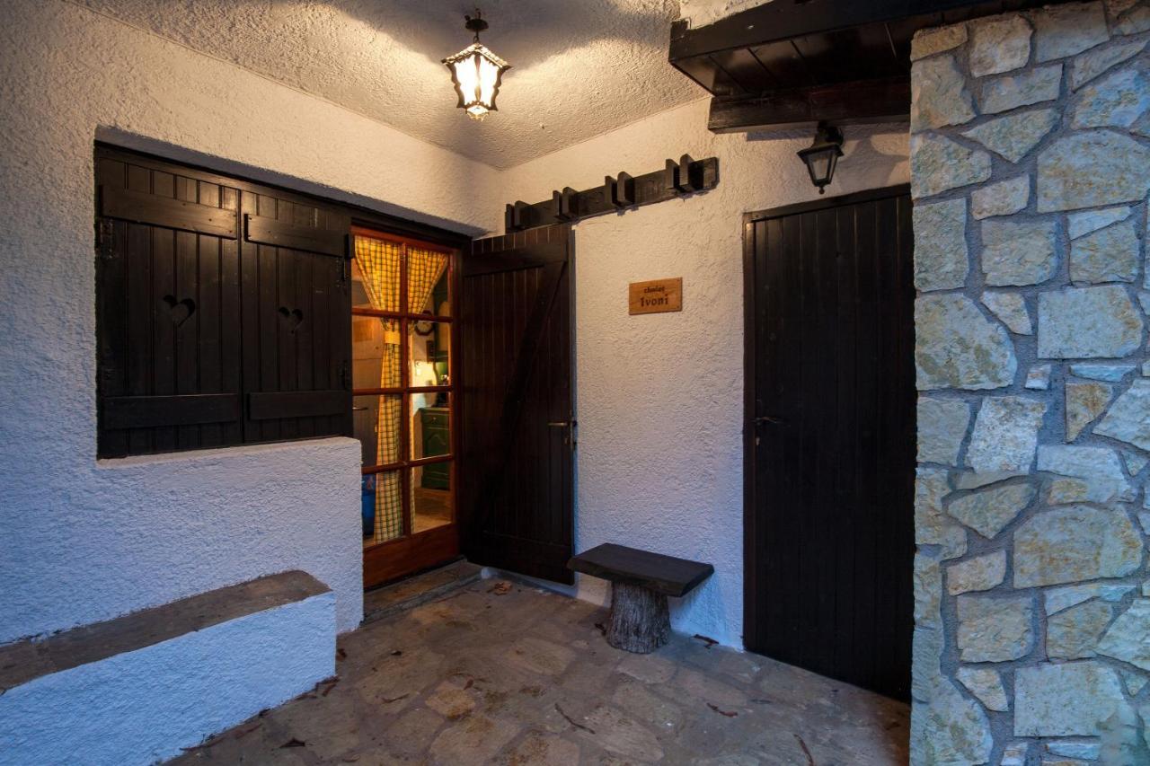 Dandy Villas Agoriani - Chalet Ivoni - Fireplace Eptálofos Exteriör bild